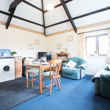 Sharlands Farm Holiday Cottages Bude Exterior foto
